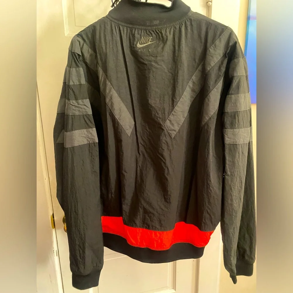 Jordan Jacket - Picture 2 of 3